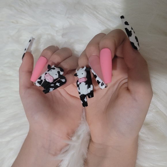 Press on nails - Picture 2 of 3